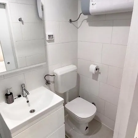 Bruno - Wifi And Parking Available