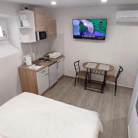 Bruno - Wifi And Parking Available Apartamento *