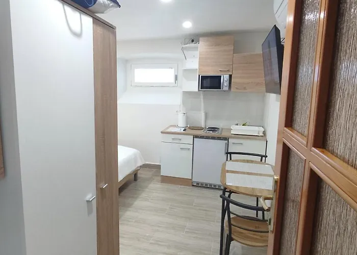 Bruno - Wifi And Parking Available * Portorož