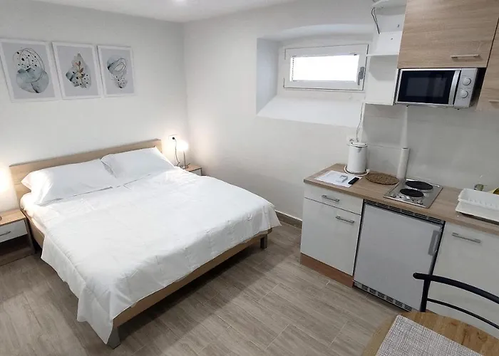 Bruno - Wifi And Parking Available *